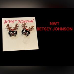 NWT BETSEY JOHNSON MAD CAT WITH ANTLERS EARRINGS GREAT GIFT